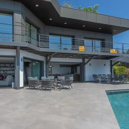 De Luxe - 10 Pers - Vue Vila Roquebrune-sur Argens