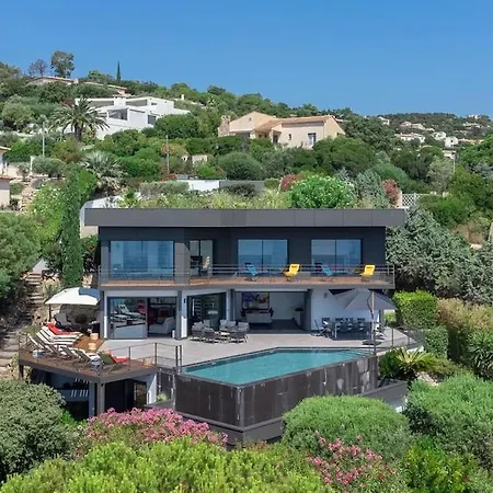 De Luxe - 10 Pers - Vue Roquebrune-sur-Argens